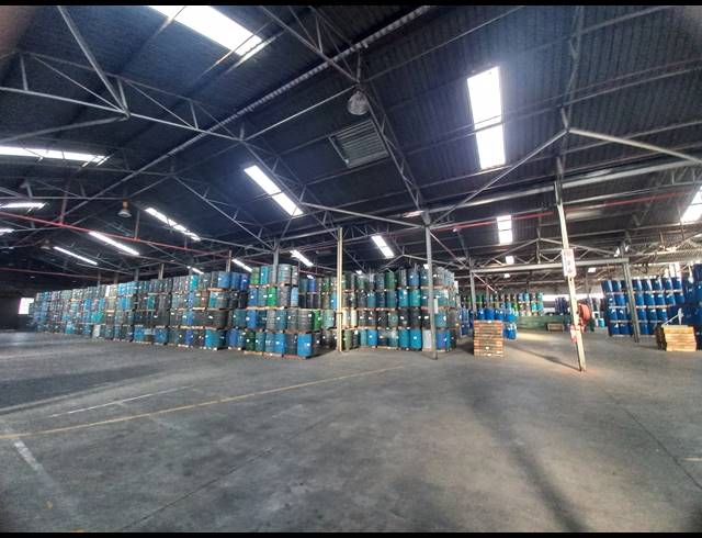 5,751M² WAREHOUSE TO LET IN BOKSBURG EAST